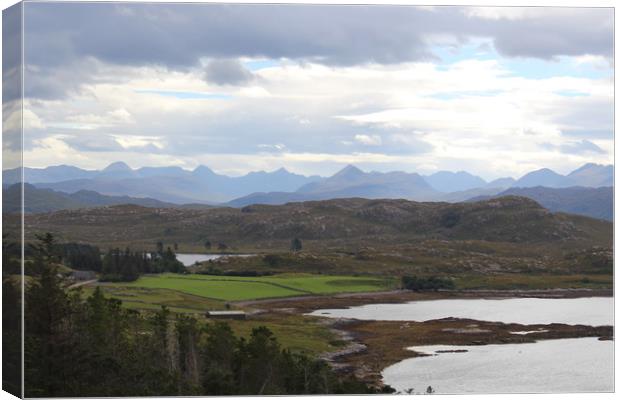 The mountains of Wester Ross Canvas Print by alan todd