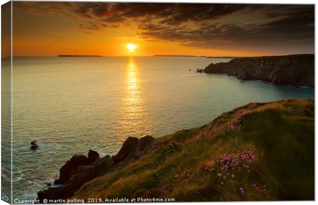 Pembrokeshire sunset Canvas Print by martin pulling