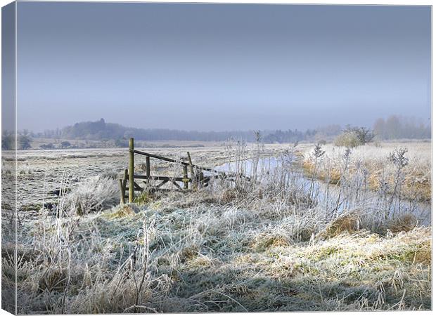 "Frosty Start" Hoar Frost across the Field Norfolk Canvas Print by john hartley