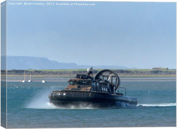 Royal Marines Hovercraft on the River Taw North De Canvas Print by john hartley