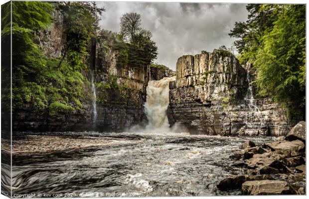 High force waterfall summertime Canvas Print by kevin cook