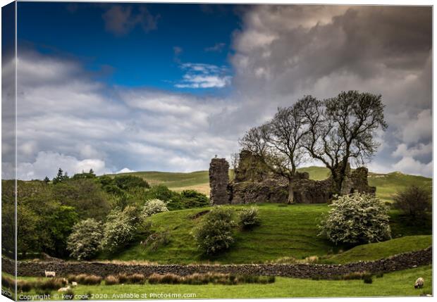 Pendragon castle Canvas Print by kevin cook