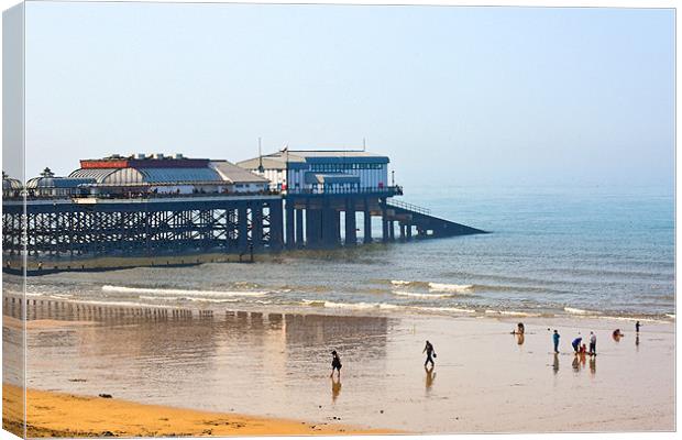 Cromer Pier Canvas Print by Malcolm Smith