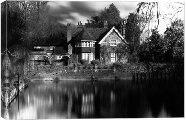 Mill Cottage Goring  Canvas Print by Paul Shalan