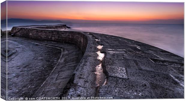 Cobb Colours  Canvas Print by sam COATSWORTH