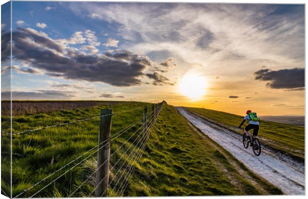 Riding into the sun Canvas Print by Nigel Smith