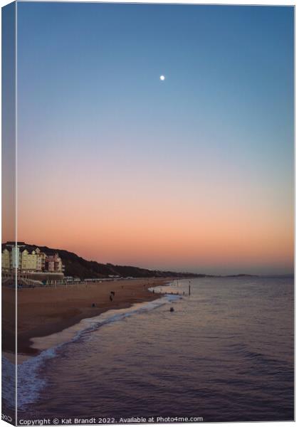 Boscombe beach during sunset Canvas Print by KB Photo