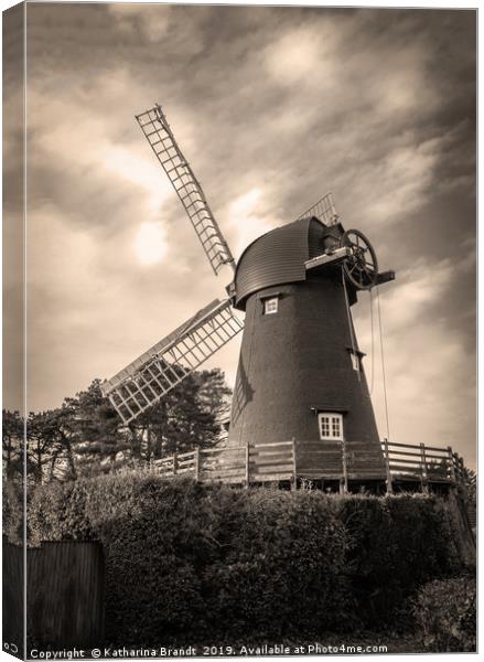 Bursledon Windmill in Hampshire, UK Canvas Print by KB Photo