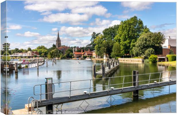 The River Thames in Marlow,  Canvas Print by Kevin Hellon