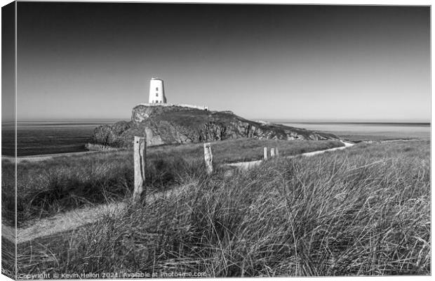 Tyr Mawr lighthouse Canvas Print by Kevin Hellon