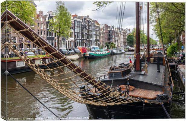 Brouwersgracht, Amsterdam, Netherlands Canvas Print by Kevin Hellon