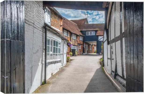 Entrance to mews cottages in  Old Amersham Canvas Print by Kevin Hellon