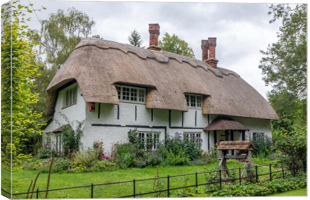 English country cottage Canvas Print by Kevin Hellon
