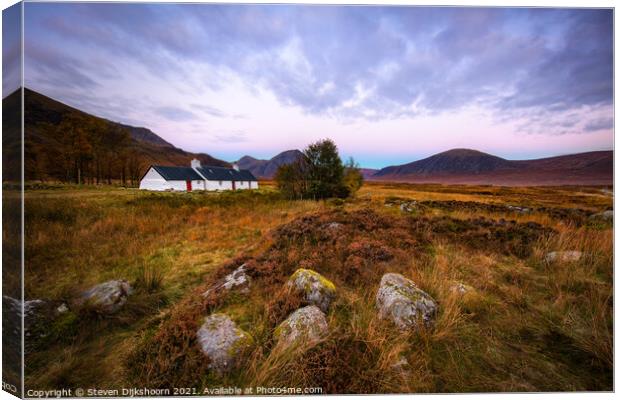 White house in the mountains at Glencoe Canvas Print by Steven Dijkshoorn