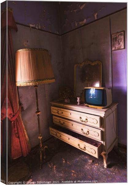 An old tv lamp and dresser Canvas Print by Steven Dijkshoorn