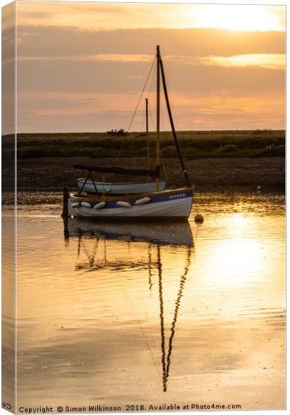 Sunset Reflections Canvas Print by Simon Wilkinson
