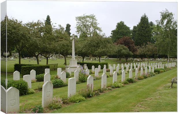 War Graves in Northwood Cemetery Canvas Print by Chris Day