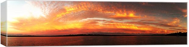 Golden sunrise seascape Australia Canvas Print by Geoff Childs