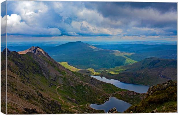 Llyn Lydaw and Llyn Glaswyn from Mount Snowdon Canvas Print by Hazel Wright