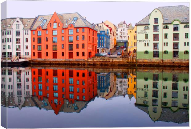 Alesund waterfront, Norway Canvas Print by Hazel Wright