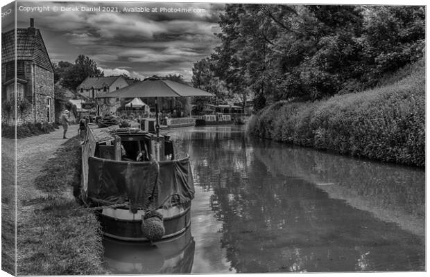 Narrowboats, Kennet and Avon Canal (mono) Canvas Print by Derek Daniel