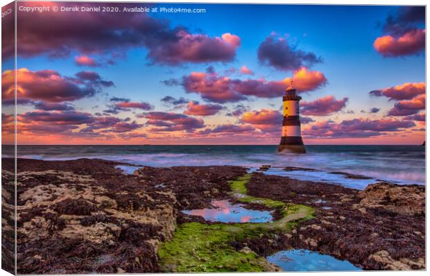 Trwyn Du Lighthouse  Canvas Print by Derek Daniel