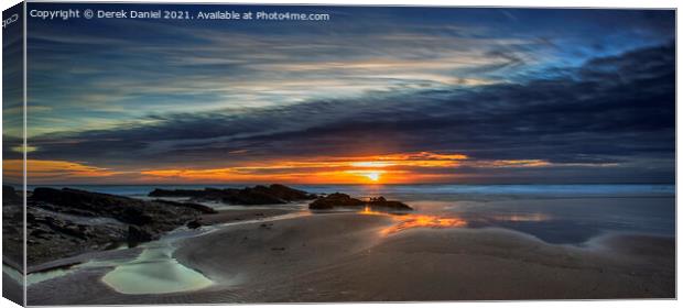 Crooklets Beach Sunset, Bude, Cornwall (panoramic) Canvas Print by Derek Daniel