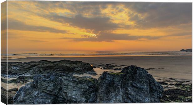Gwithian beach sunset Canvas Print by David Belcher