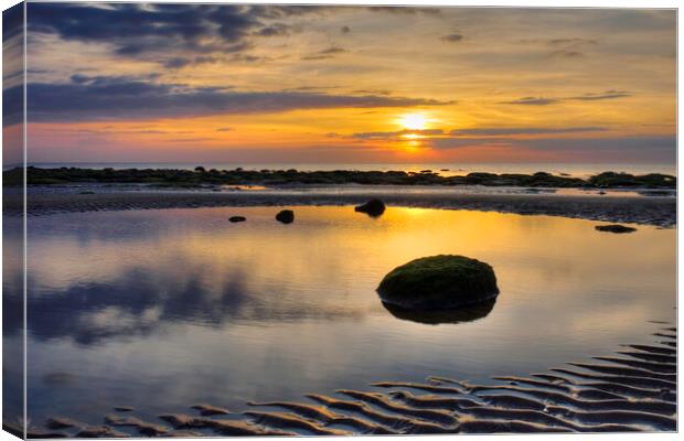 Hunstanton, Norfolk Canvas Print by Andrew Sharpe