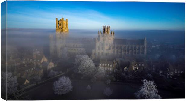 Frosty, misty morning in Ely, Cambridgeshire, 22nd January 2023 Canvas Print by Andrew Sharpe