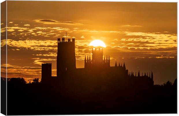 Sunset behind Ely Cathedral, Cambridgeshire, 24th  Canvas Print by Andrew Sharpe