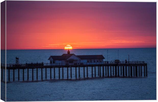 Dawn breaks over Southwold Pier, 5th June 2017 Canvas Print by Andrew Sharpe