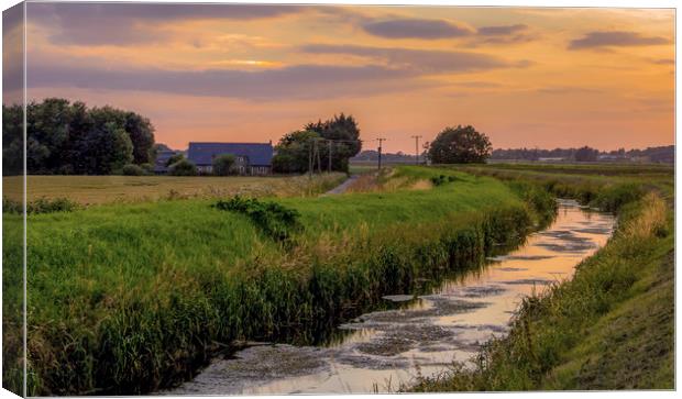 Farmhouse Sunset Canvas Print by Kelly Bailey