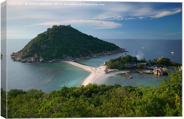 Koh Nang Yuan, Thailand Canvas Print by Ashley Wootton