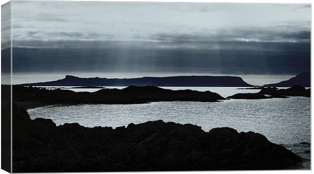 Heavenly Island of Eigg, Scotland Canvas Print by Linda More
