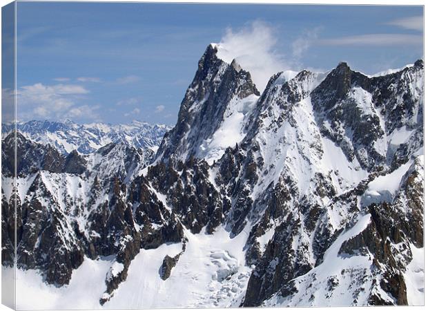 French alps, Mont Blanc mountain range Canvas Print by Linda More