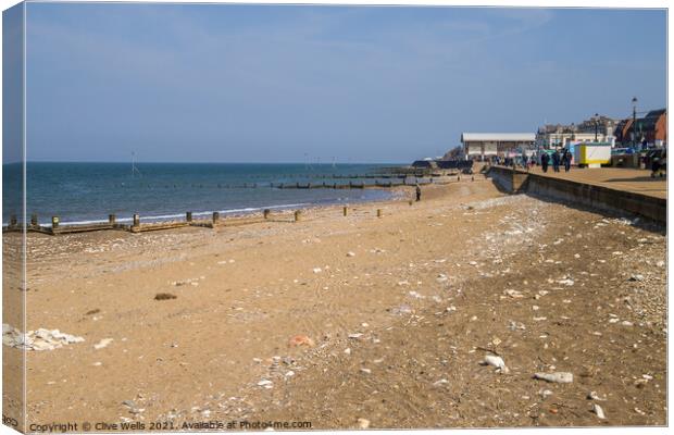 Beach view in Hunstanton Canvas Print by Clive Wells