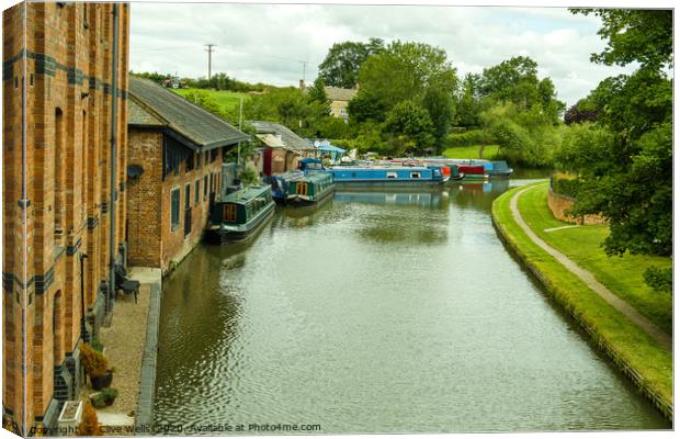 Bridge view at Blisworth in Northamptonshire Canvas Print by Clive Wells
