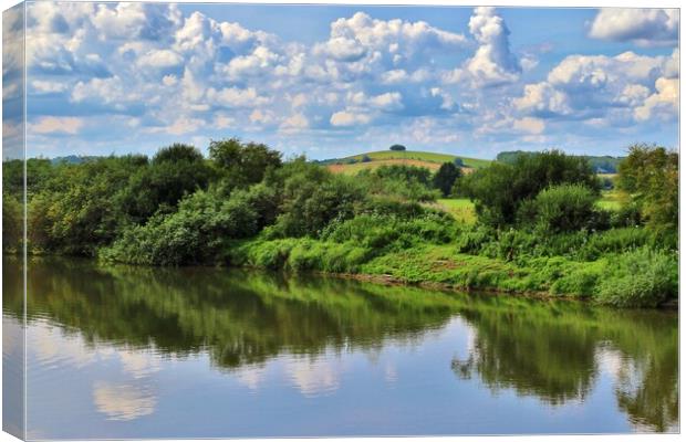 View over the River Severn Canvas Print by Susan Snow
