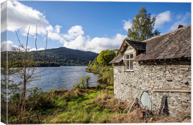 On the shores of Rydal water Canvas Print by Mike Hughes