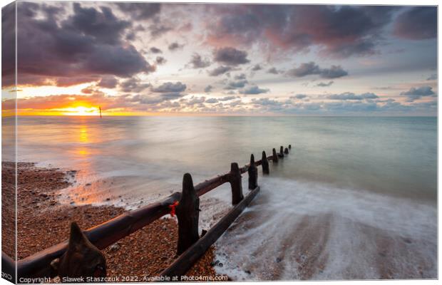 Sunrise on Southwick Beach Canvas Print by Slawek Staszczuk