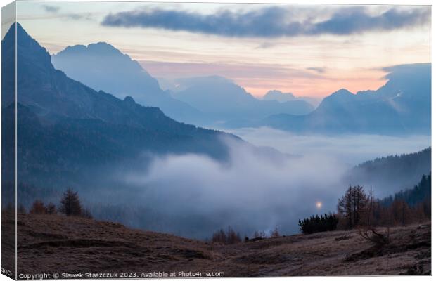 Dawn in the Dolomites Canvas Print by Slawek Staszczuk