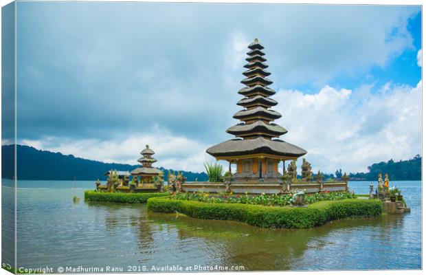 Pura Ulun Danu: The stunning water temple  Canvas Print by Madhurima Ranu