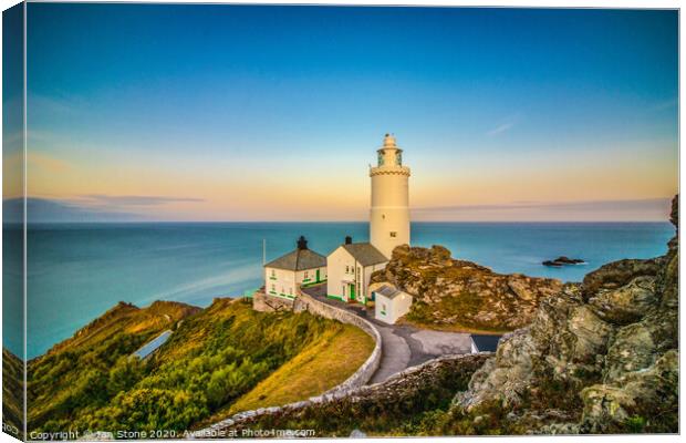 Start point lighthouse, Devon. Canvas Print by Ian Stone