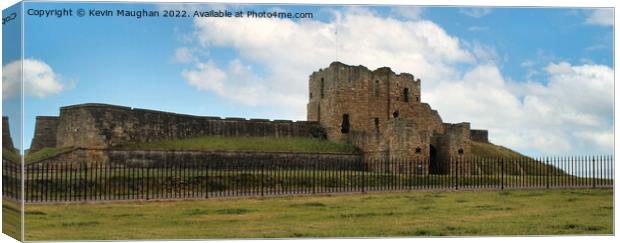 Tynemouth Castle Canvas Print by Kevin Maughan