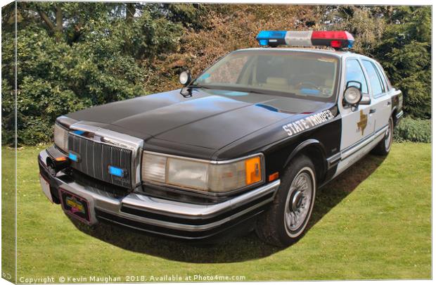 Ford Crown Victoria Lincoln Canvas Print by Kevin Maughan