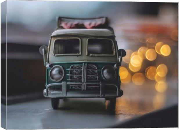 VW Camper Van Canvas Print by Gabriella Dooey