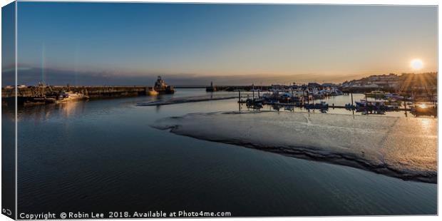 Sun Setting on Ramsgate Royal Harbour Canvas Print by Robin Lee