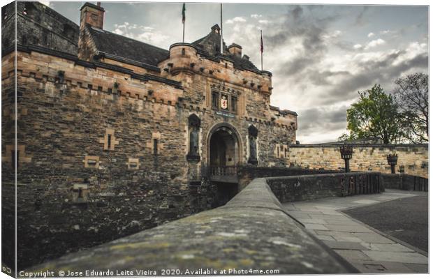 Edinburgh Castle Left View Canvas Print by Eduardo Vieira