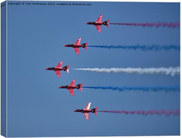 Red Arrows: The UK's Flying Ambassadors Canvas Print by Tom McPherson